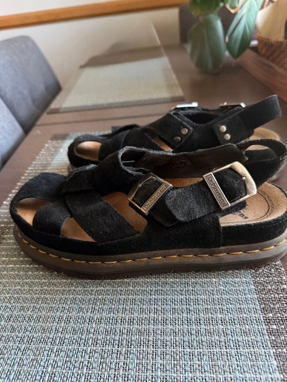 Dr. Martens Archive Fisherman Sandals in Black Suede -Size US W 8, US M 7, EU 39 - Picture 2 of 11